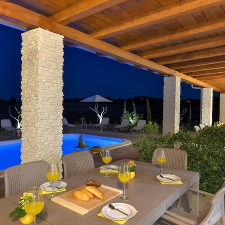Villa Charming In Poljica With Pool Nin