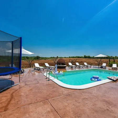 Villa Charming In Poljica With Pool